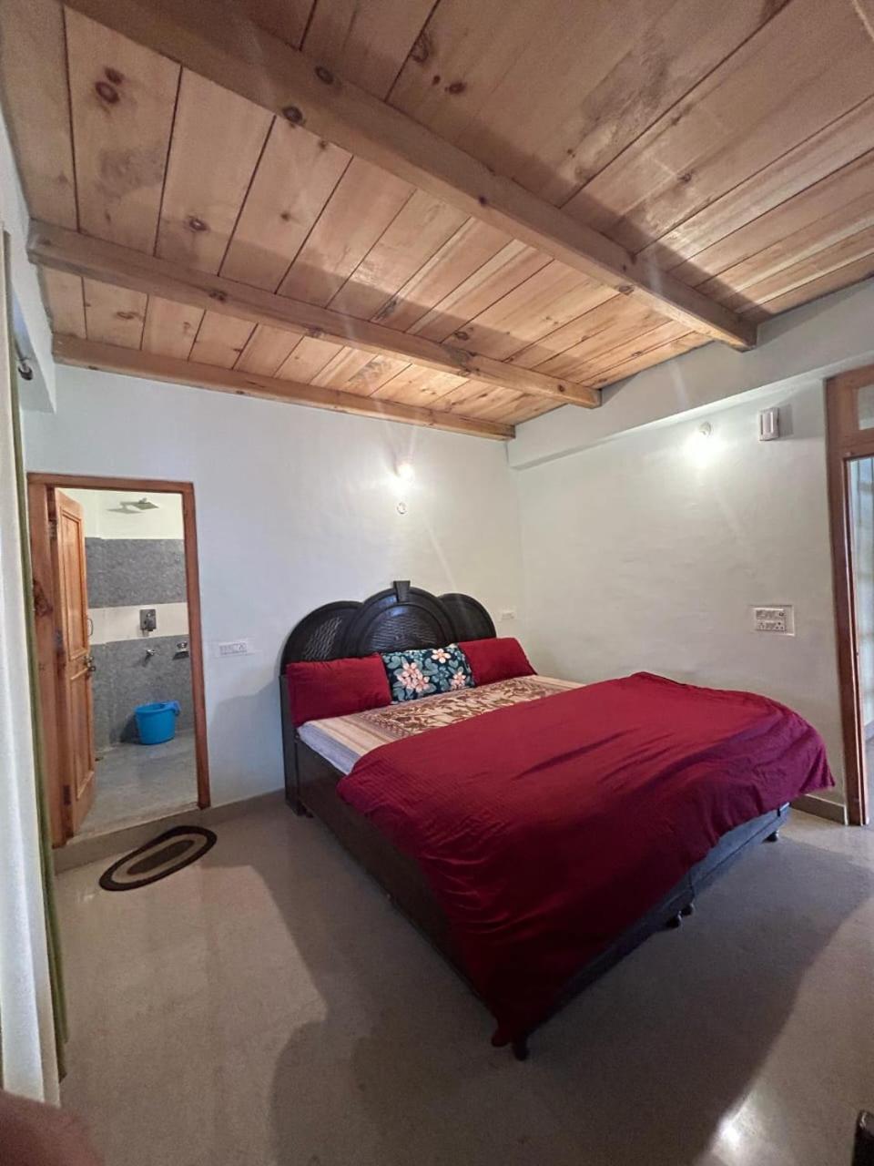 New Brahma Cafe Guest House Kalgha Zimmer foto